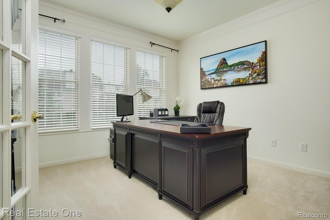 748 Windsong Drive Rochester, MI 48307 - Photo 6 of 43 748-Windsong-09.jpg