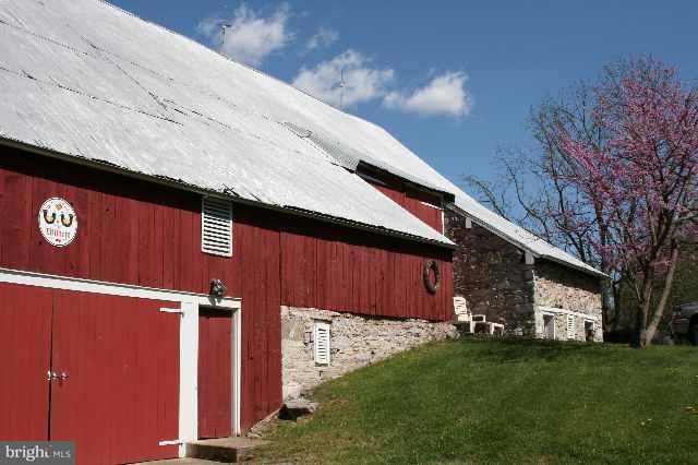 806 Alexander Spring Road Carlisle, PA 17015 - Photo 3 of 12 Gallery Image 3