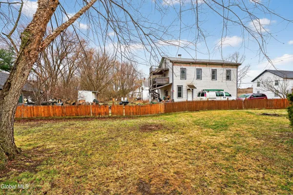 $190,000 | 14 County Route, Cambridge, NY 12816