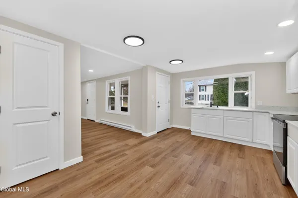 $190,000 | 14 County Route, Cambridge, NY 12816