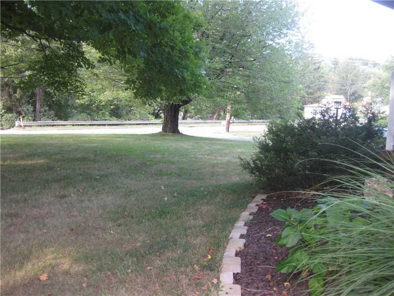 1550 Conway Wallrose Road Economy, PA 15042 - Photo 3 of 17 Yard/Garden.