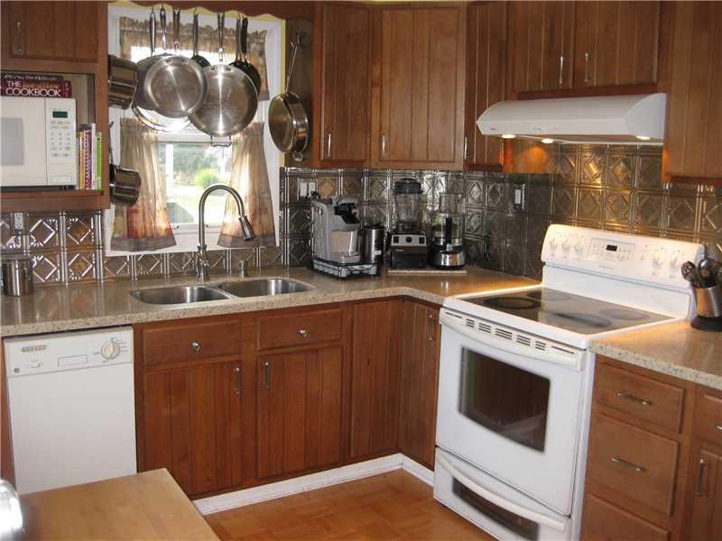 1550 Conway Wallrose Road Economy, PA 15042 - Photo 7 of 17 Kitchen.
