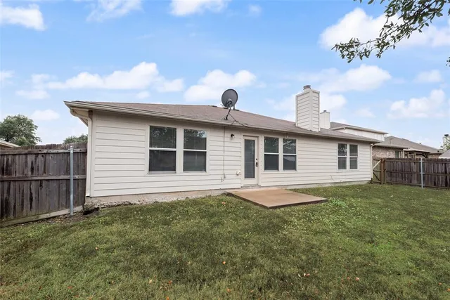 $1,975 | 2112 Chisolm Trail, Forney, TX 75126