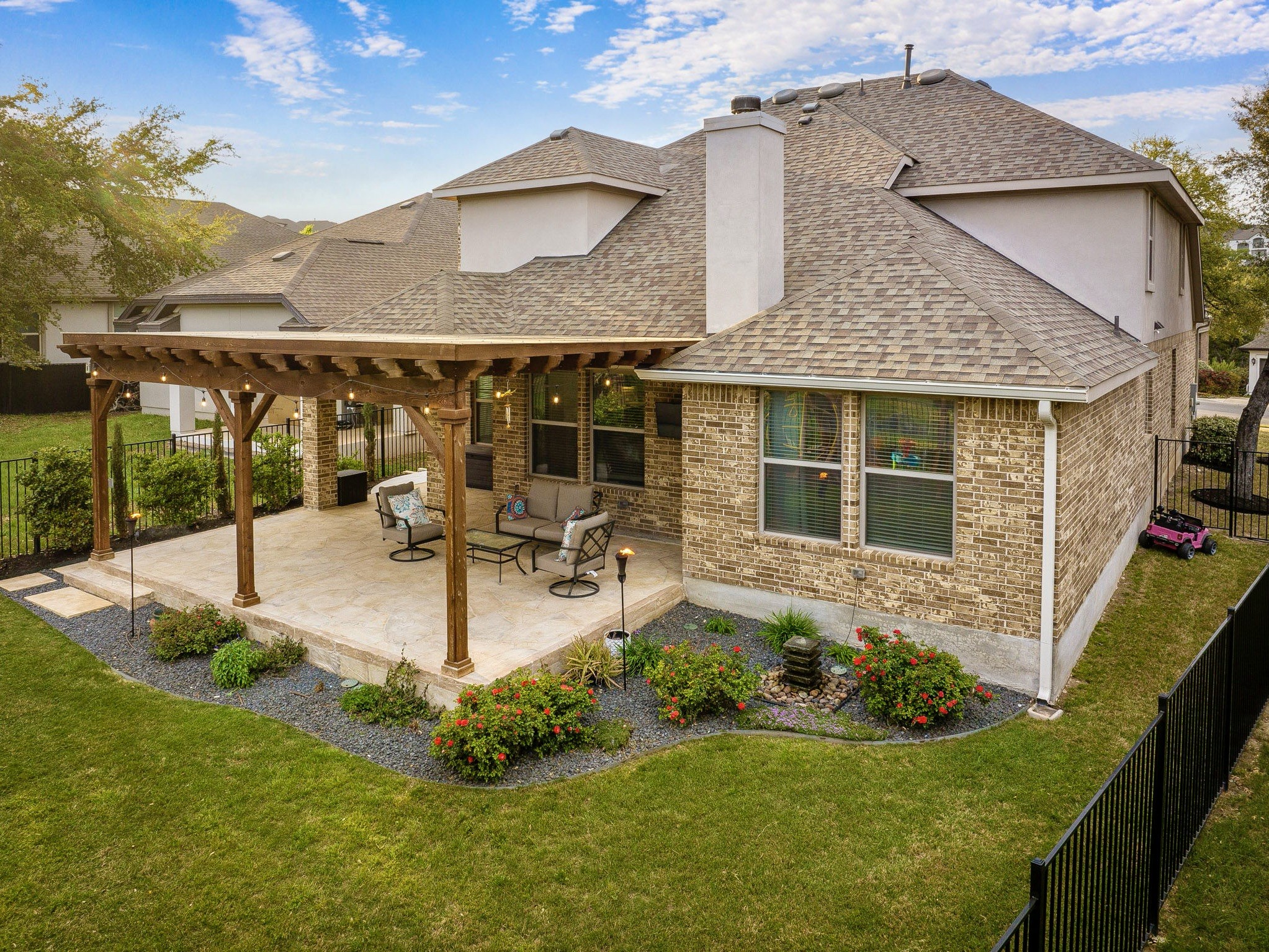 3401 Venezia View Leander, TX 78641 - Photo 8 of 40 Large Two Story Highland Home