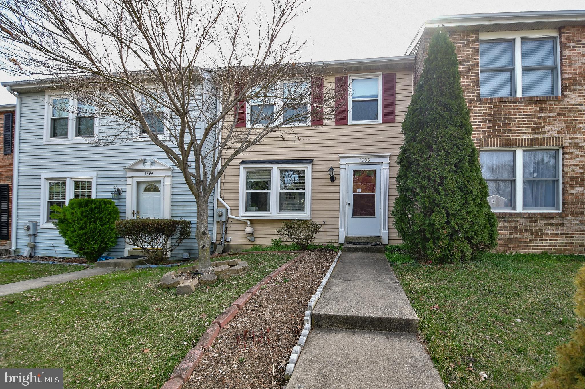1796 Springfield Lane Frederick, MD 21702 - Photo 1 of 12 Gallery Image 1