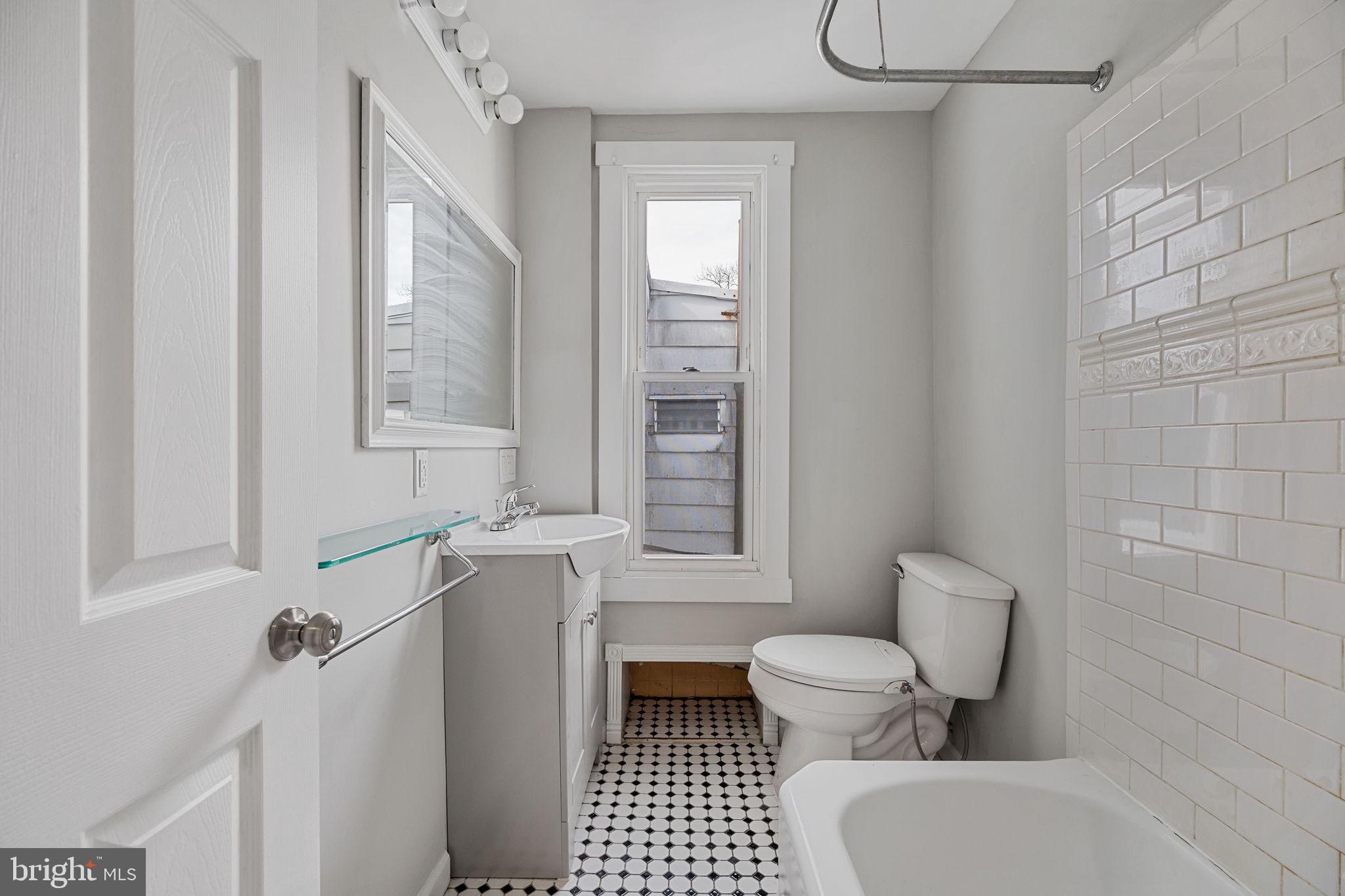 213 Dawson Street Philadelphia, PA 19128 - Photo 15 of 27