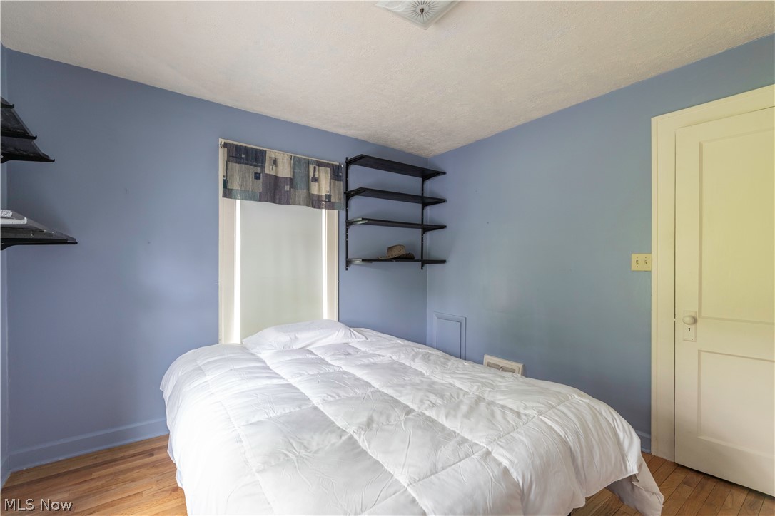 1188 Deforest Road Southeast Niles, OH 44446 - Photo 9 of 22