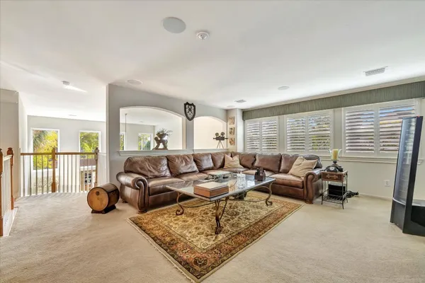 $599,500 | 1639 Lakeside Enclave Drive, Houston, TX 77077
