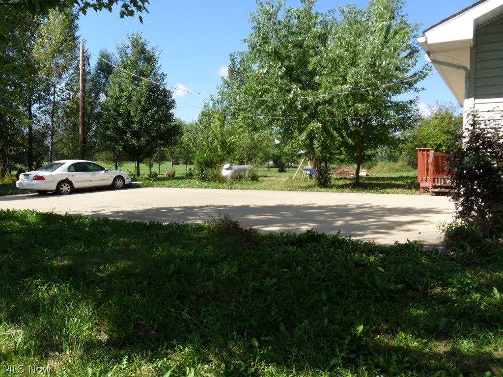 4414 Beat Road Litchfield, OH 44253 - Photo 3 of 18 View side of the pad