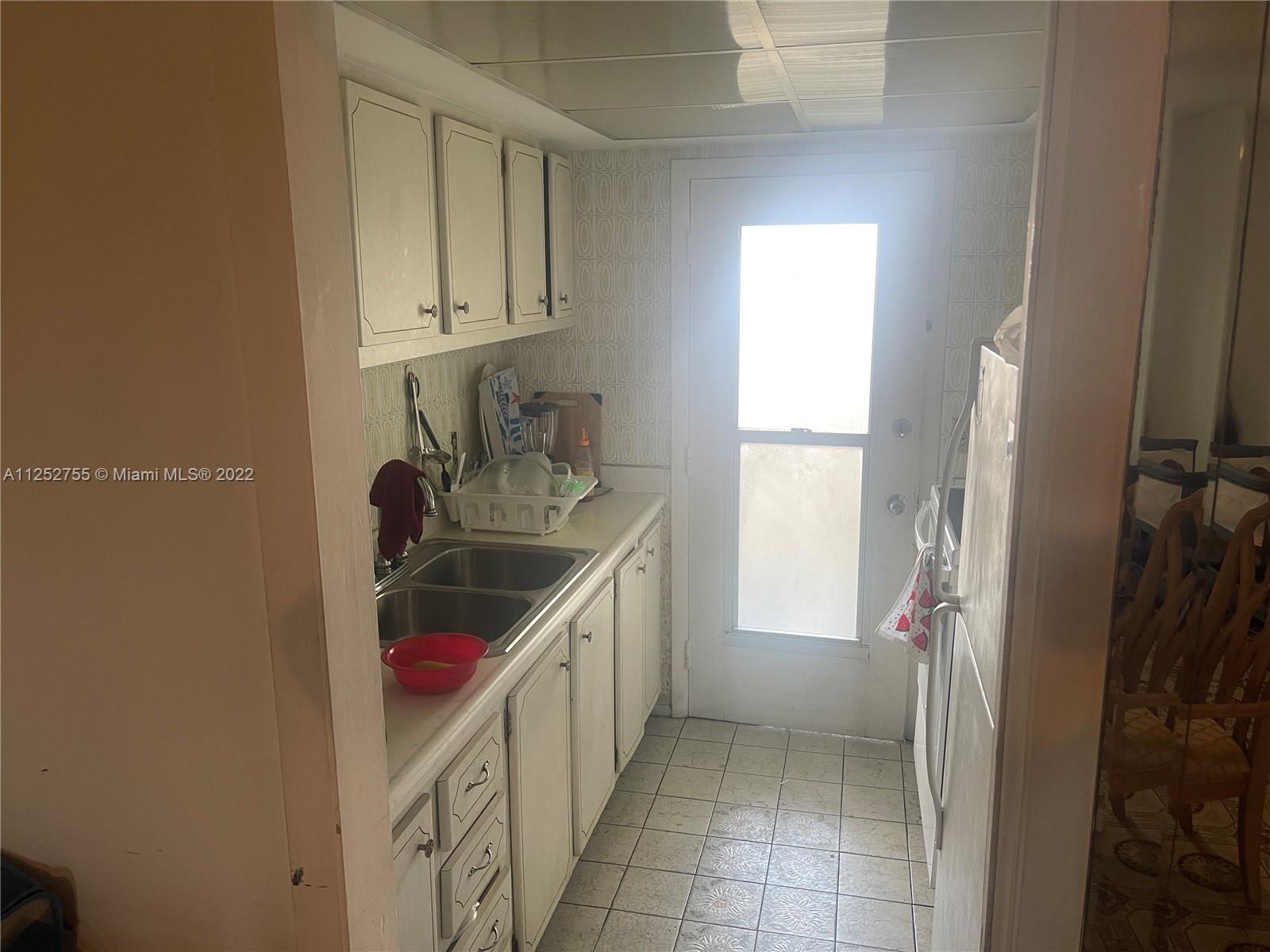 1450 East Sample Road, Unit 303 Pompano Beach, FL 33064 - Photo 7 of 10