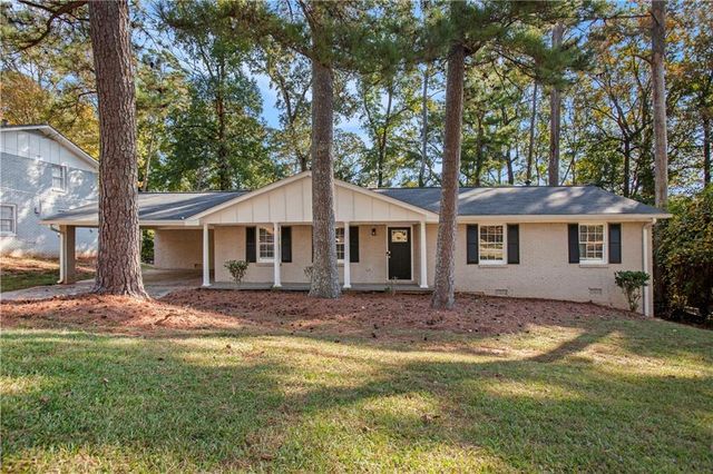 $215,000 | 2112 Royal Fox Way, Decatur, GA 30032