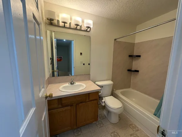 $614,900 | 2807 Laurel Way, Nampa, ID 83686