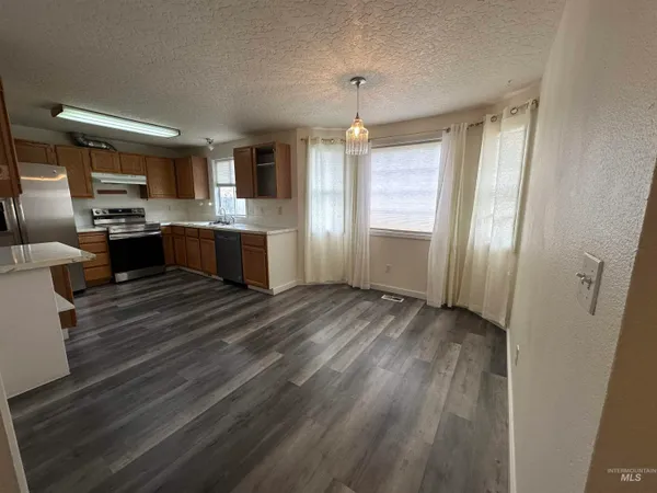 $614,900 | 2807 Laurel Way, Nampa, ID 83686