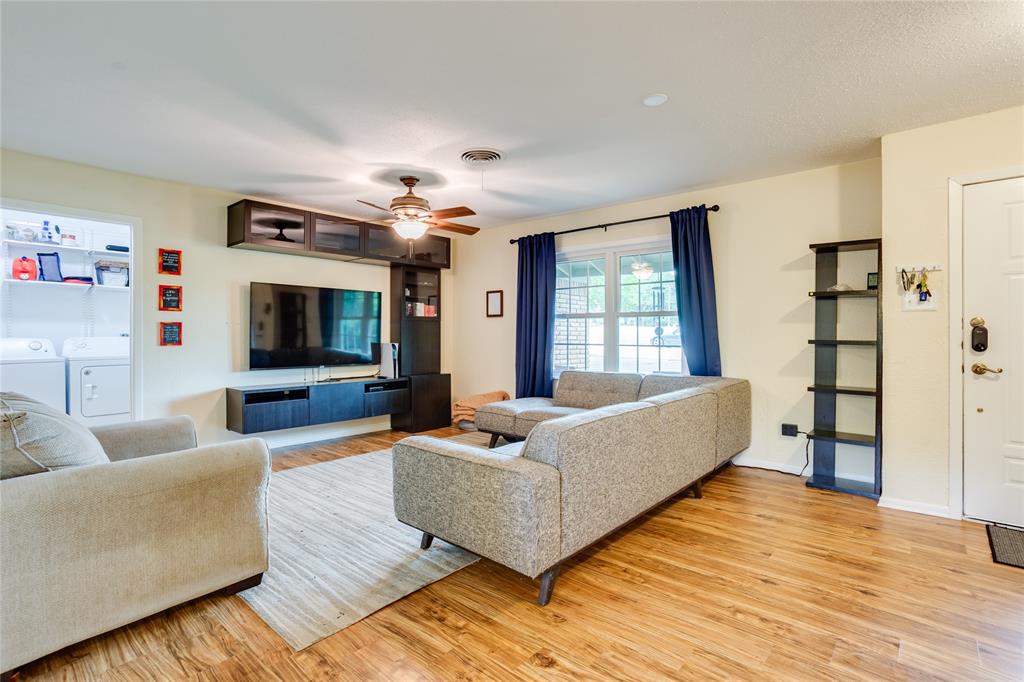 6909 Chickering Road Fort Worth, TX 76116 - Photo 3 of 20