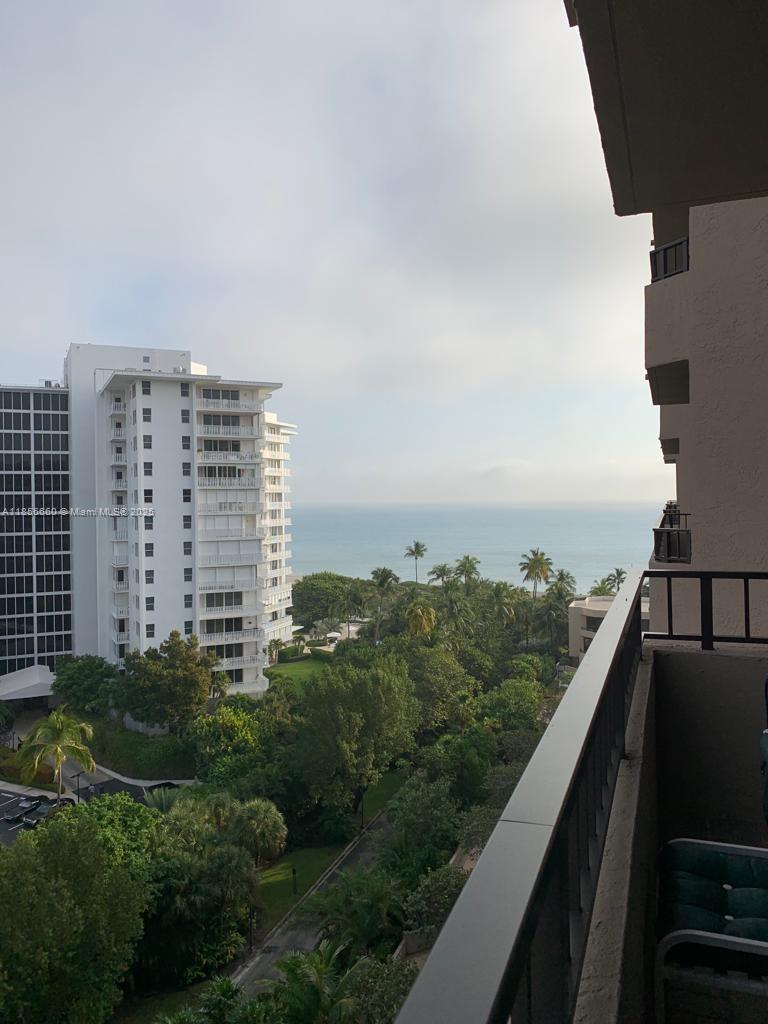 251 Crandon Boulevard, Unit 929 Key Biscayne, FL 33149 - Photo 2 of 26