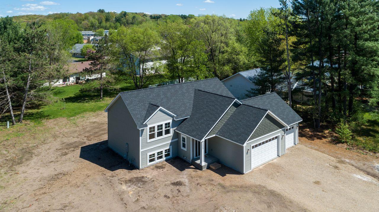 2902 Ingalls Road Menomonie, WI 54751 - Photo 32 of 33 Gallery Image 32