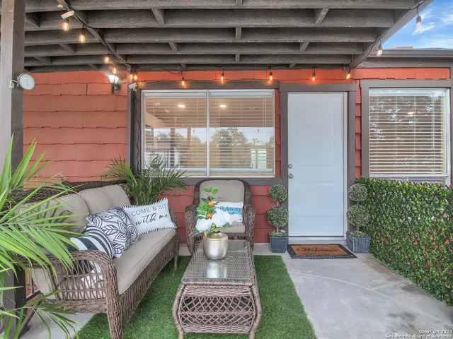 $1,600 | 3803 Barrington Street, Unit 3E, San Antonio, TX 78217