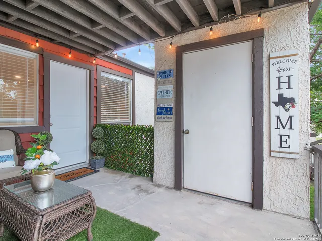 $1,600 | 3803 Barrington Street, Unit 3E, San Antonio, TX 78217