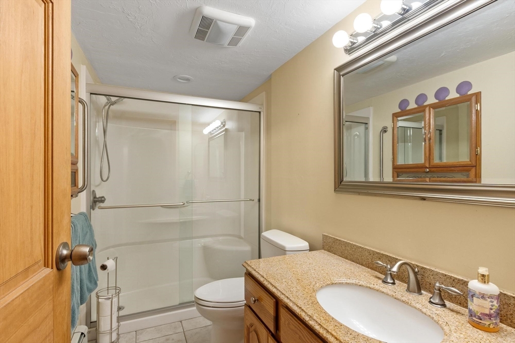 112 Elm Street Auburn, MA 01501 - Photo 28 of 42