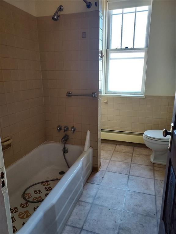 14 Wainwright Avenue Pittsburgh, PA 15227 - Photo 17 of 30 a bathroom with a bathtub and window