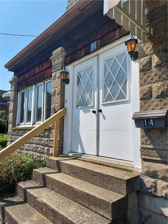 14 Wainwright Avenue Pittsburgh, PA 15227 - Photo 4 of 30 a view of entryway with a front door