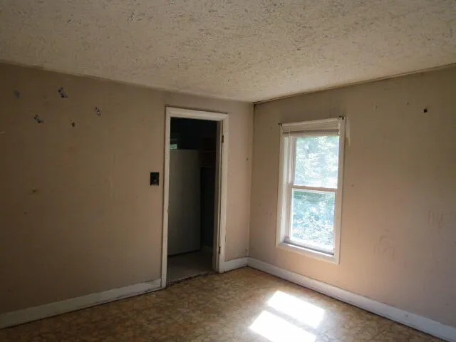 $49,500 | 15 Green Street, Houlton, ME 04730