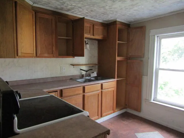 $49,500 | 15 Green Street, Houlton, ME 04730