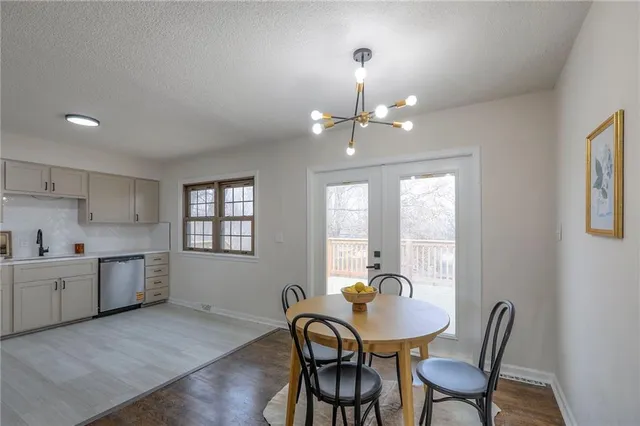 $314,900 | 319 Glendale Road, Liberty, MO 64068