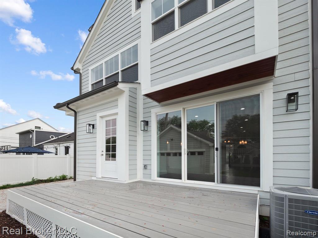 1695 Cole Street Birmingham, MI 48009 - Photo 36 of 39