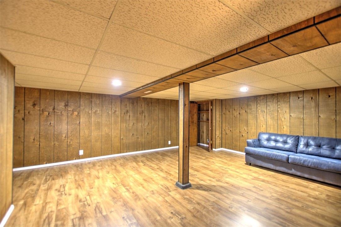 110 Manchester Drive Decatur, IL 62526 - Photo 20 of 25 Gallery Image 20