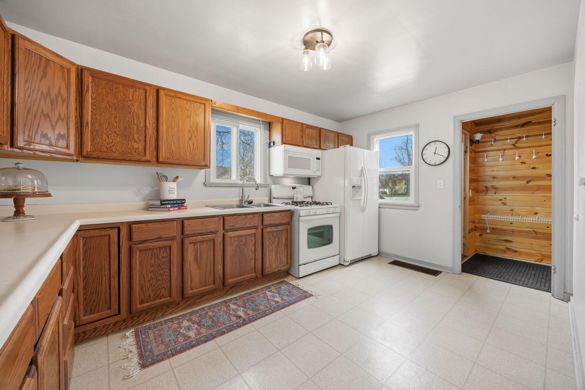 98 Jackson Street Fort Atkinson, WI 53538 - Photo 10 of 50 14-web-or-mls-IMG-1500