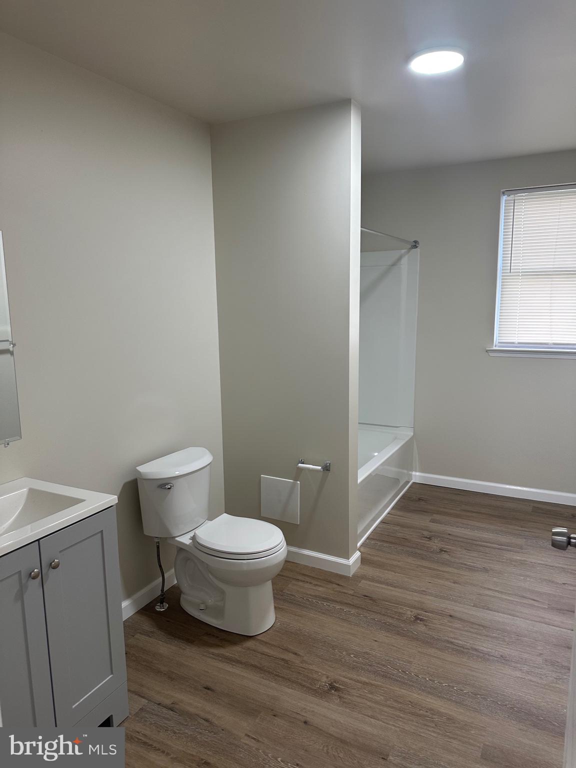 122 East Ridge Road, Unit B1 Marcus Hook, PA 19061 - Photo 3 of 7