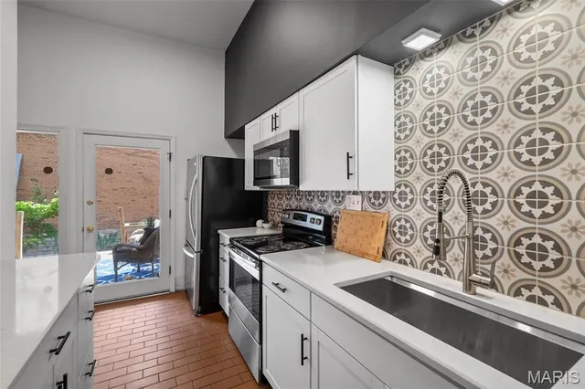 $245,000 | 1302 South 10th Street, St. Louis, MO 63104