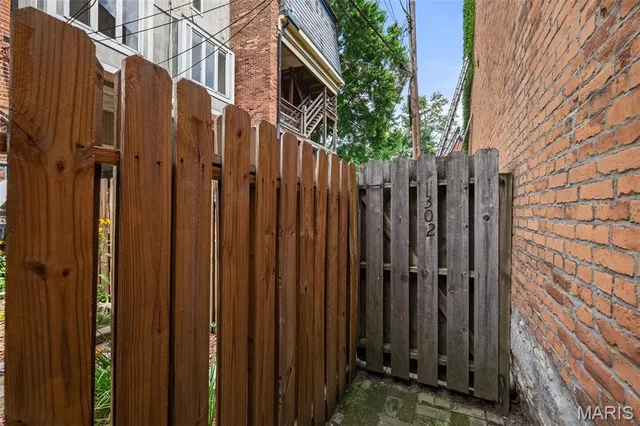 $245,000 | 1302 South 10th Street, St. Louis, MO 63104