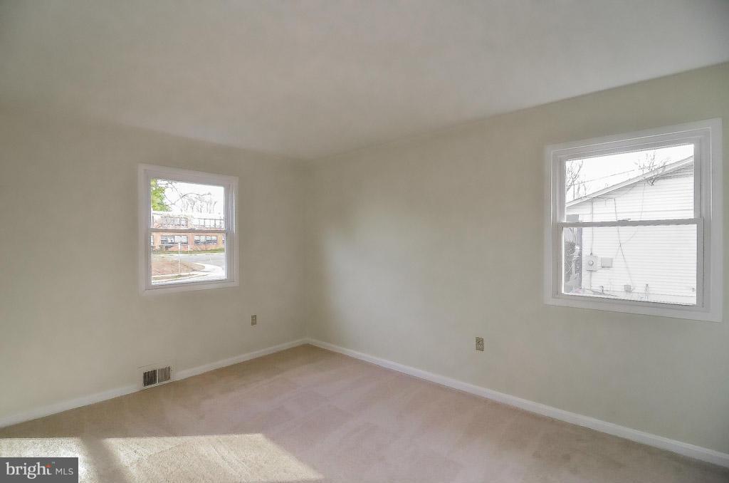 6313 Bardu Avenue Springfield, VA 22152 - Photo 17 of 29 Bedroom