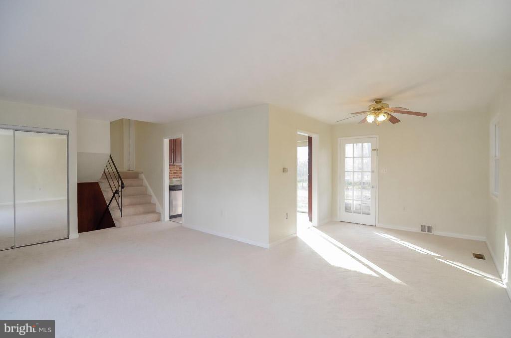 6313 Bardu Avenue Springfield, VA 22152 - Photo 9 of 29 Family Room