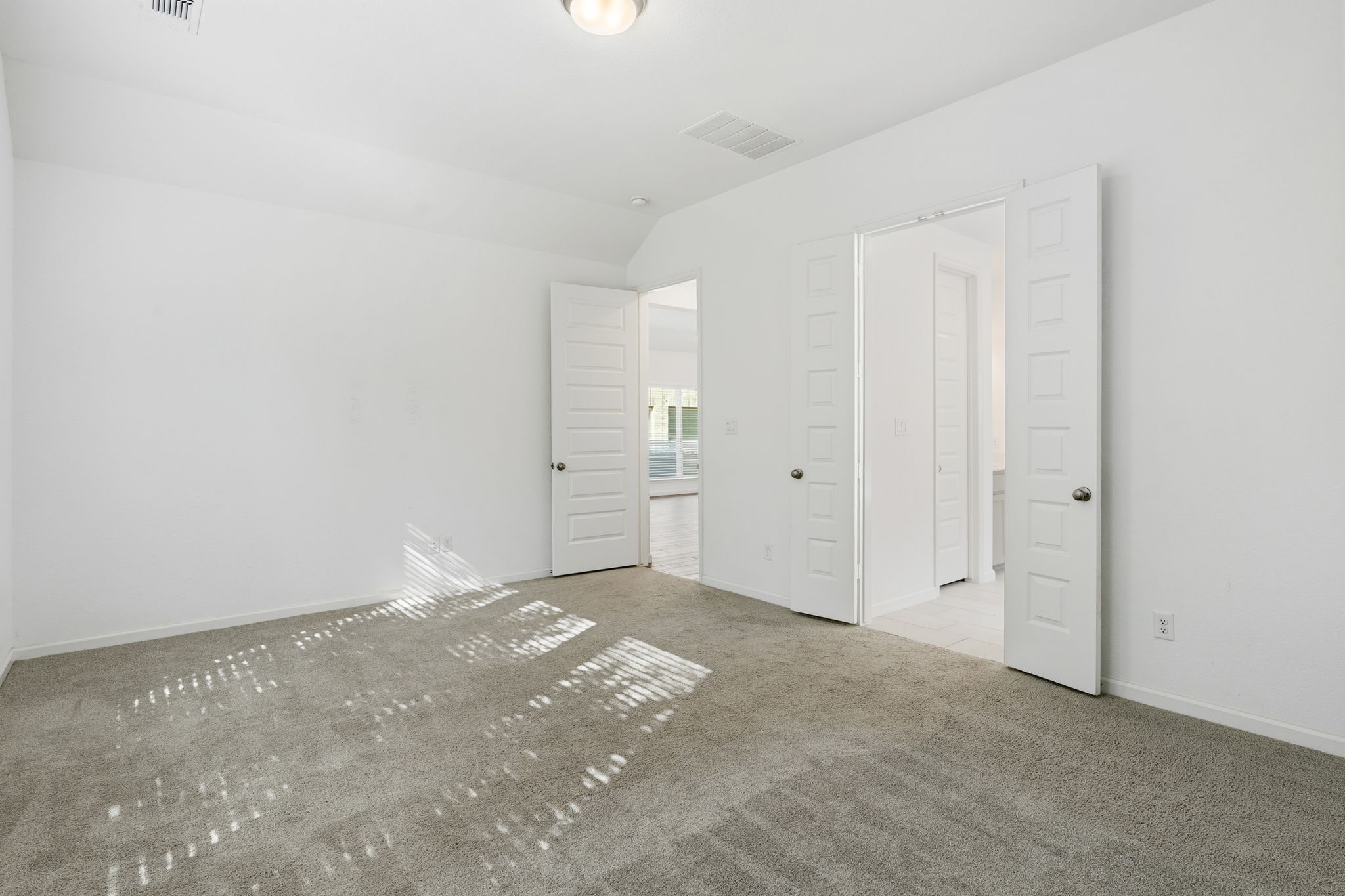 701 Tradewinds Way Georgetown, TX 78628 - Photo 18 of 40