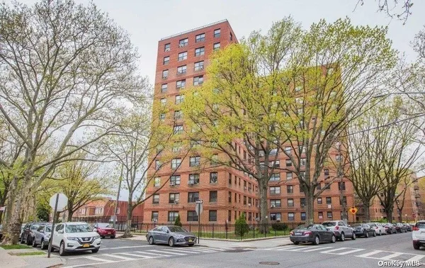 $349,000 | 64-34 102nd Street, Unit 11E | Rego Park