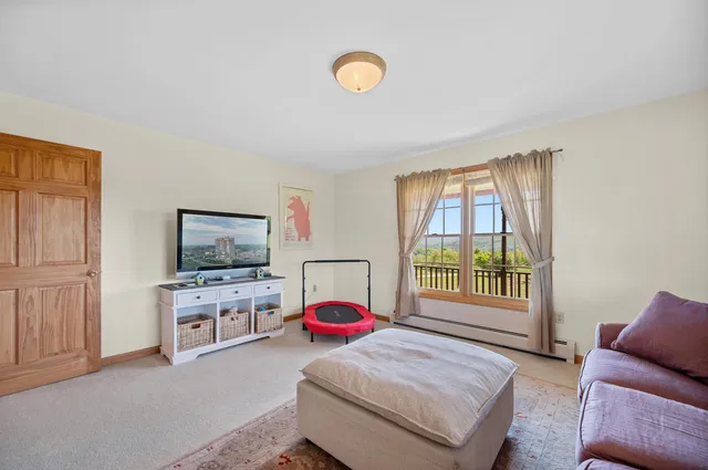 $1,395,000 | 338 Johnson Road, Marshfield, VT 05658