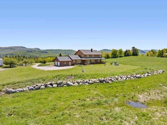 $1,395,000 | 338 Johnson Road, Marshfield, VT 05658
