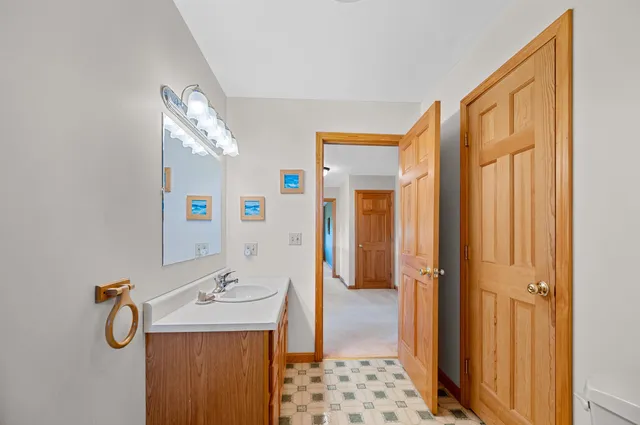 $1,395,000 | 338 Johnson Road, Marshfield, VT 05658