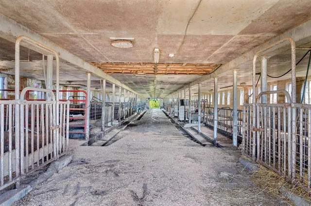 $1,395,000 | 338 Johnson Road, Marshfield, VT 05658