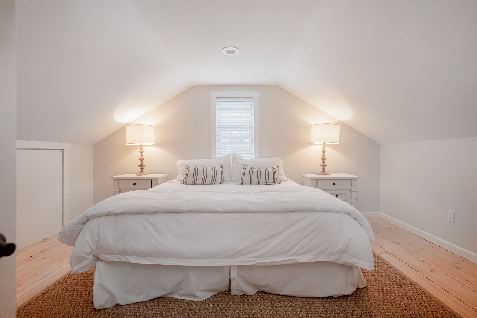 45 Pleasant Street Nantucket, MA 02554 - Photo 26 of 58 45B Guest Room - third floor