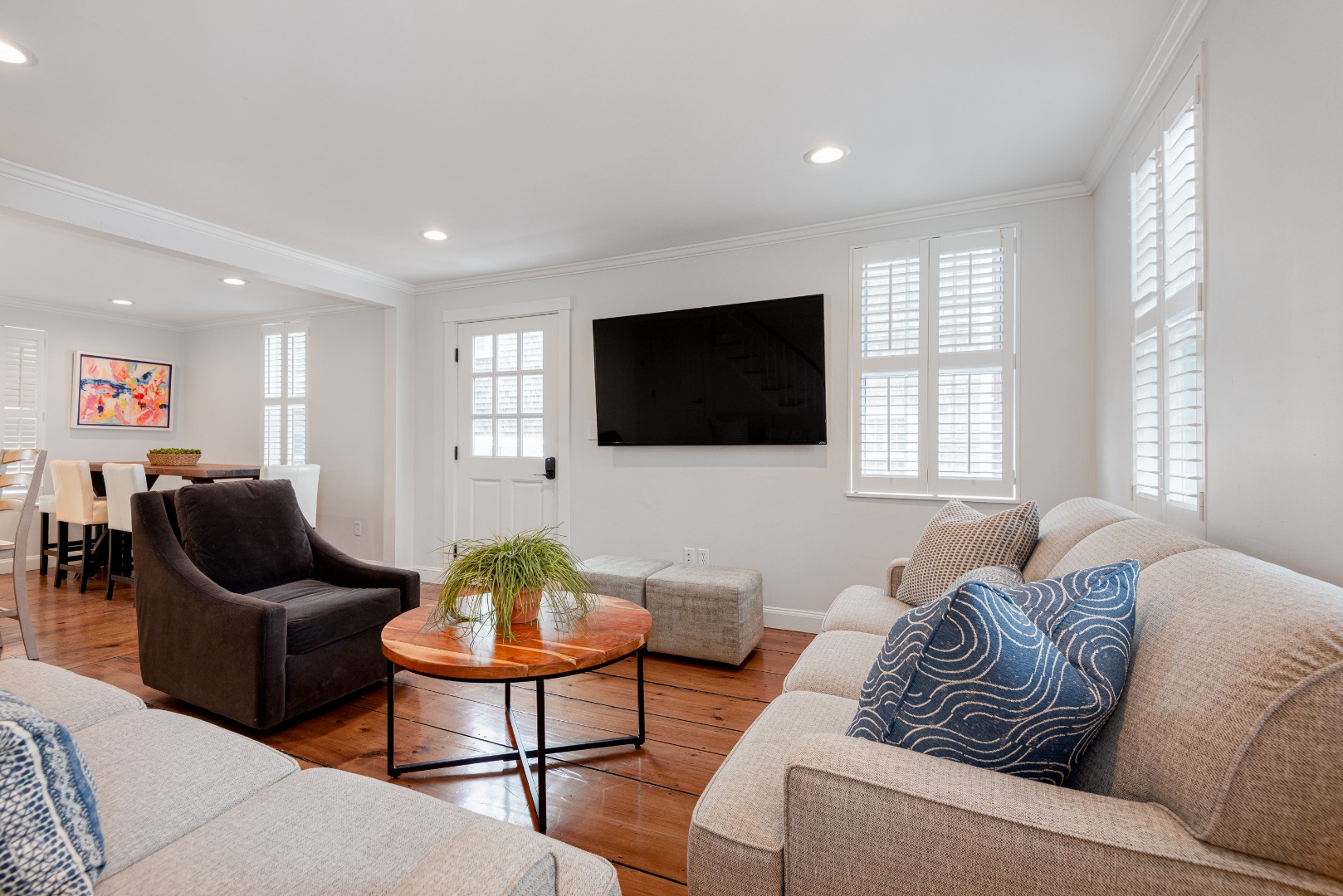 45 Pleasant Street Nantucket, MA 02554 - Photo 37 of 58 45A Living Area