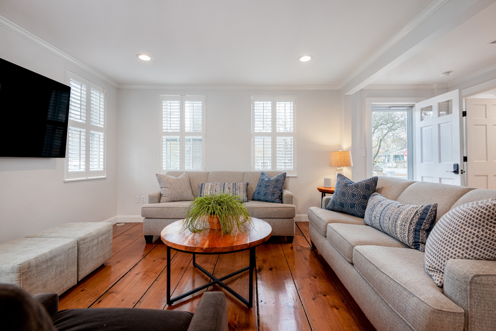 45 Pleasant Street Nantucket, MA 02554 - Photo 38 of 58 45A Living Area