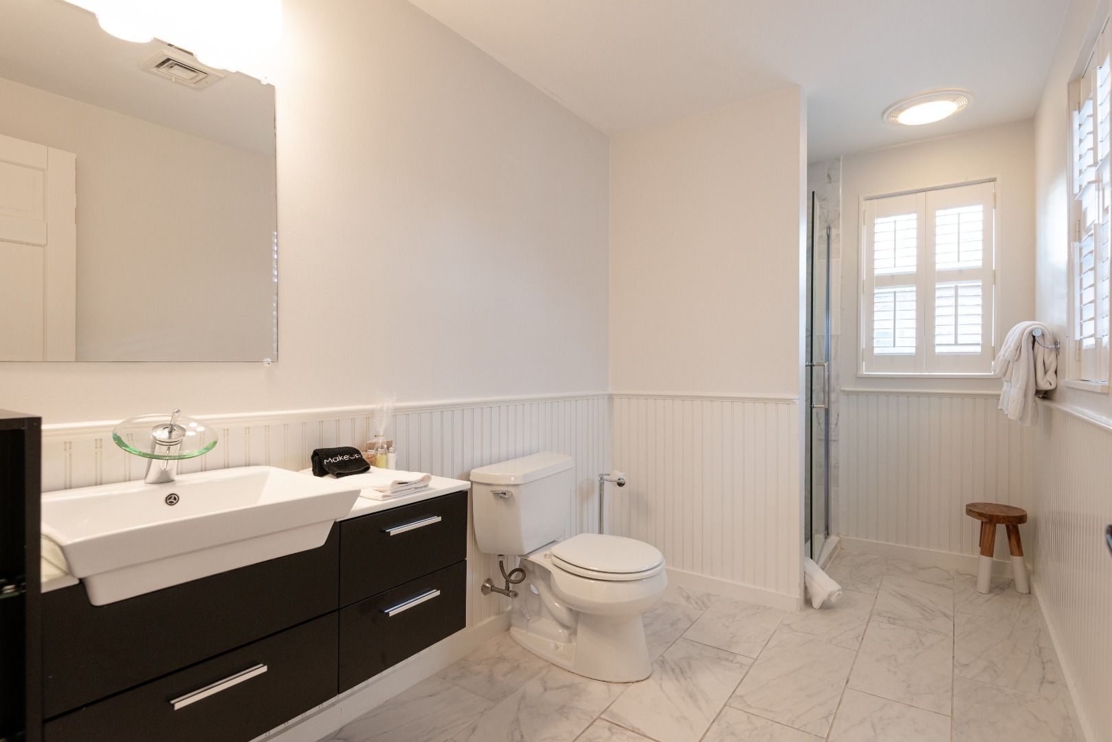 45 Pleasant Street Nantucket, MA 02554 - Photo 48 of 58 45A Guest Bedroom full bath