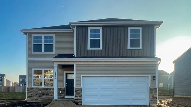 $464,990 | 2560 Tahoe Lane, Pingree Grove, IL 60140