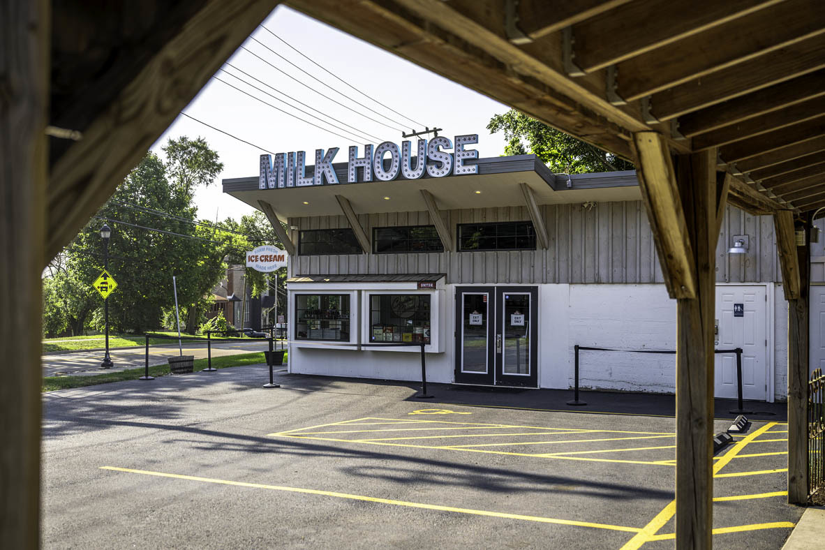 2560 Tahoe Lane Pingree Grove, IL 60140 - Photo 48 of 50 a view of a building with a street