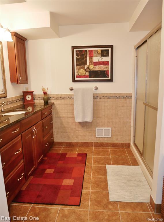 3328 Brompton Rochester Hills, MI 48309 - Photo 25 of 35