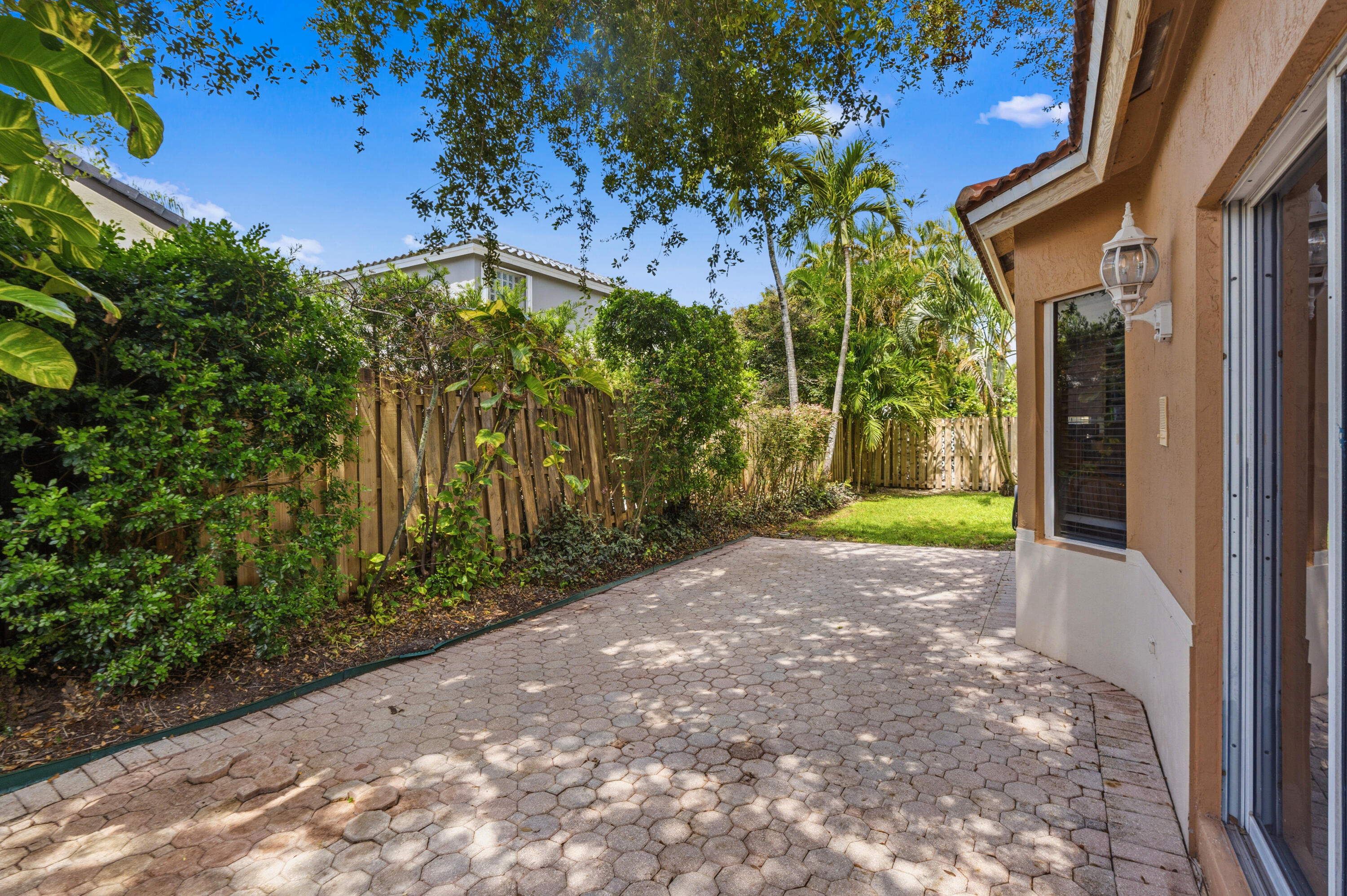 11248 Rhapsody Road Cooper City, FL 33026 - Photo 40 of 47 DSC04587